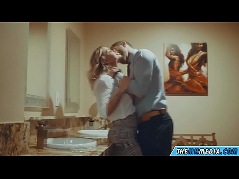❤️ Keď vás prsnatá blondínka zvádza na verejných toaletách Kvalitné porno na sk.sexygirlspics-com.ru ﹏